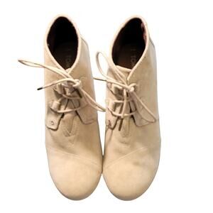 TOMS Kala Lace-Up Wedge Booties Women’s Size 11 Tan Suede Desert Comfort Style